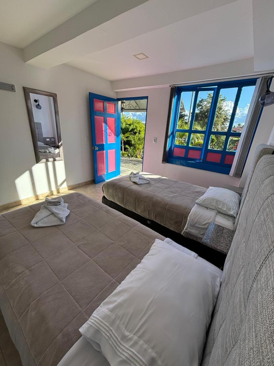 Twin Room,1604783830:JPEG