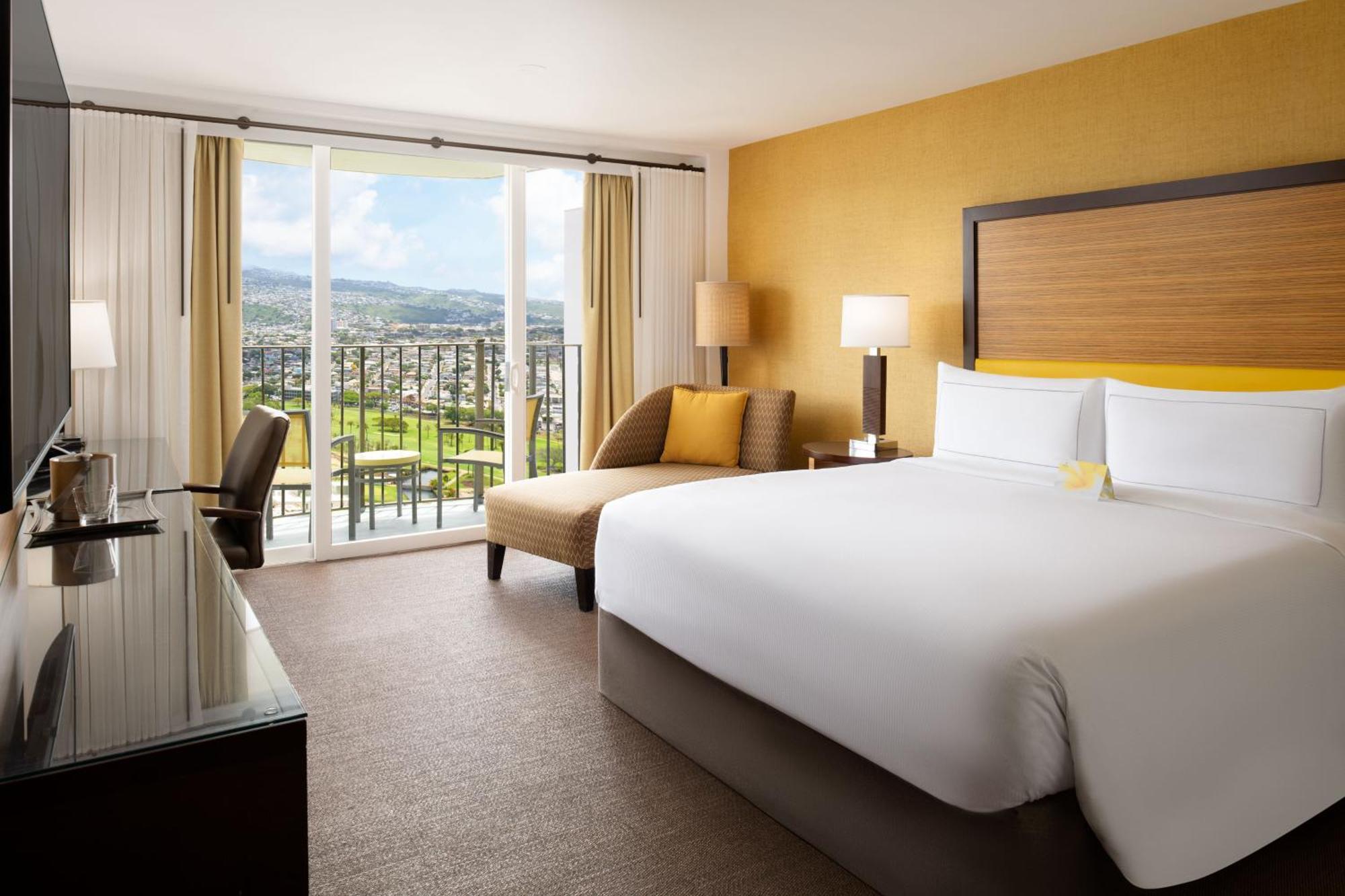 Premium King Room Mountain View
