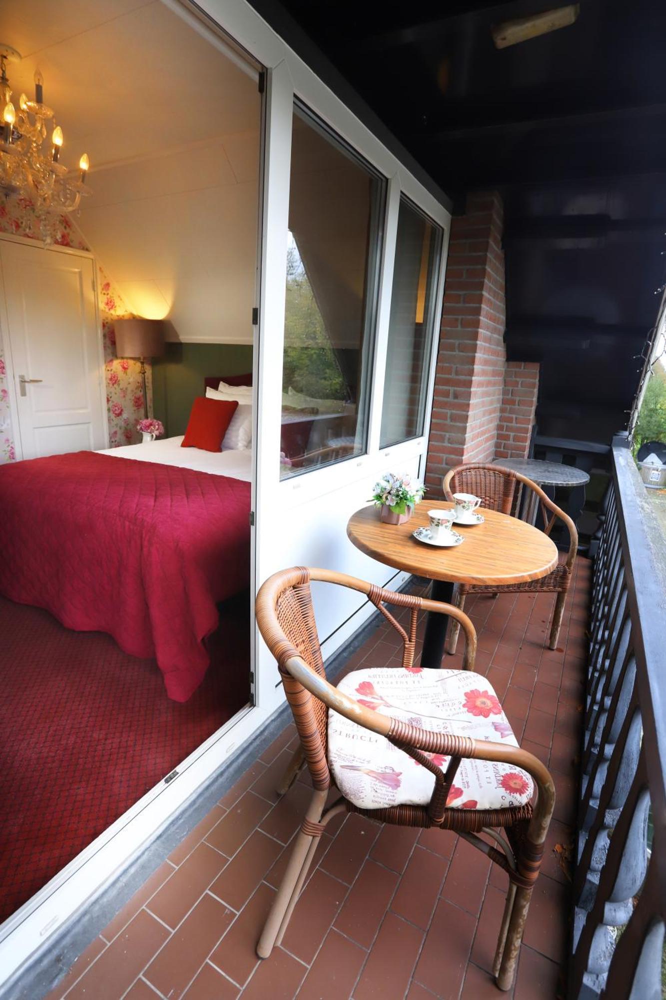 Double or Twin Room Balcony