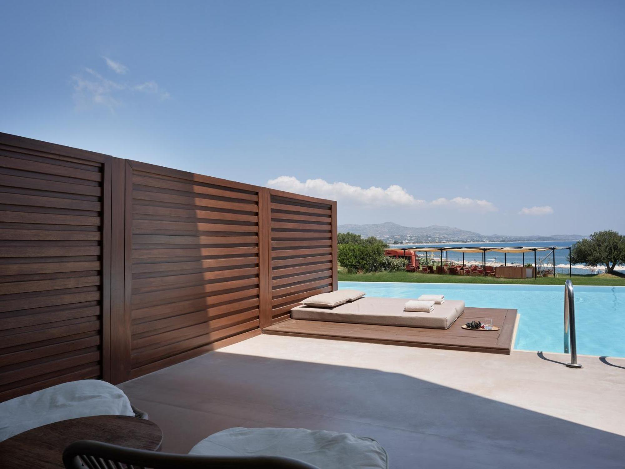 Bungalow Water Front Sharing Pool,1607660760:JPEG