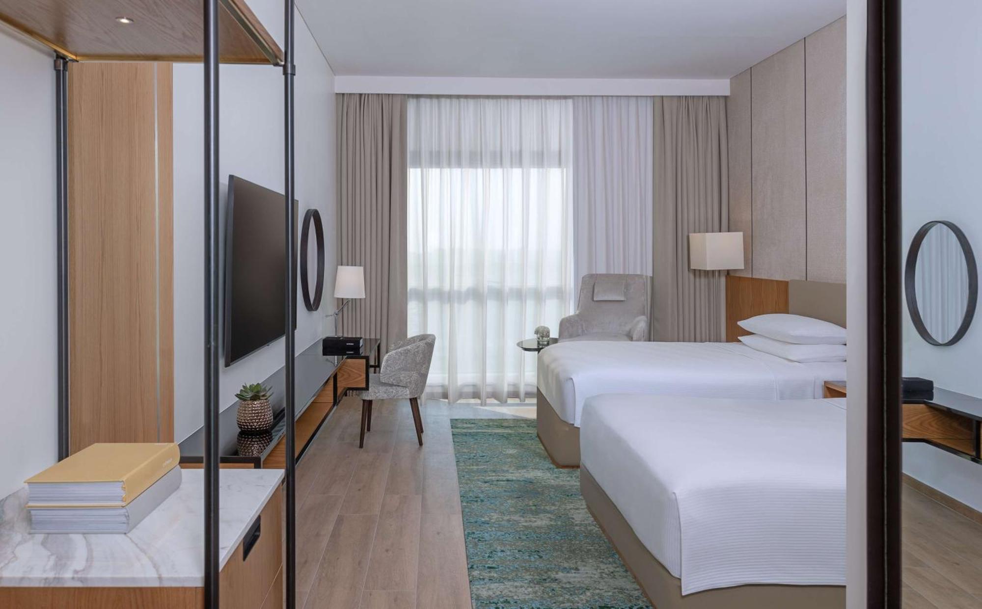Twin Room Beach Access
