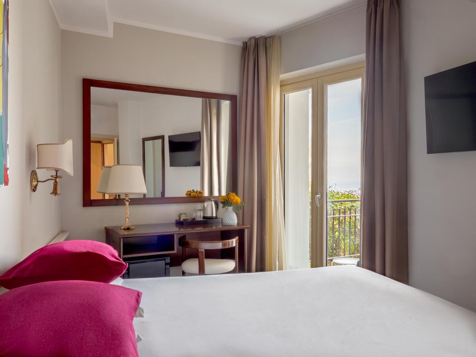 Double or Twin Room,1609716080:JPEG