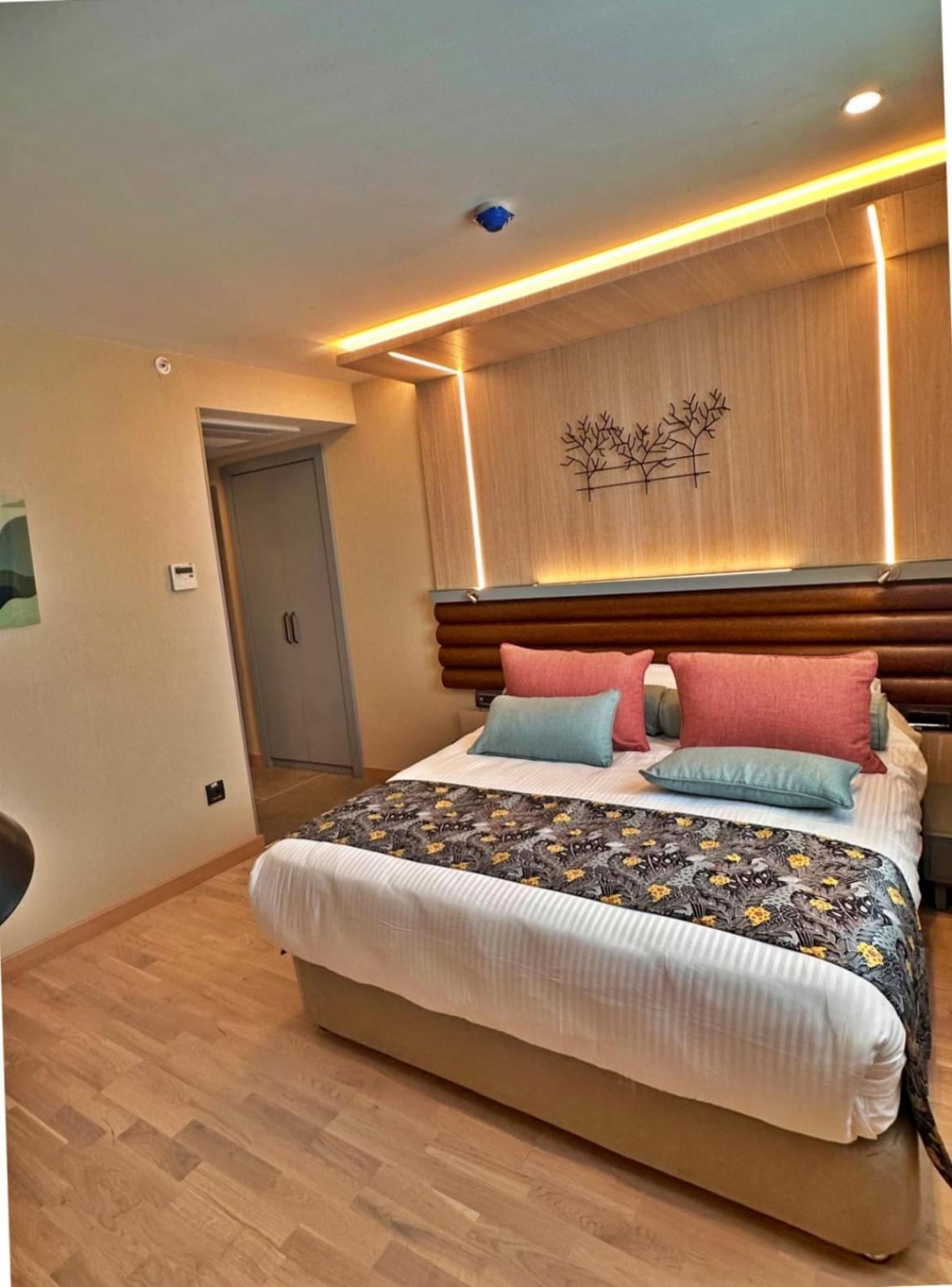 Angebot - Doppel- oder Zweibettzimmer mit Flughafentransfer (einfache Fahrt)