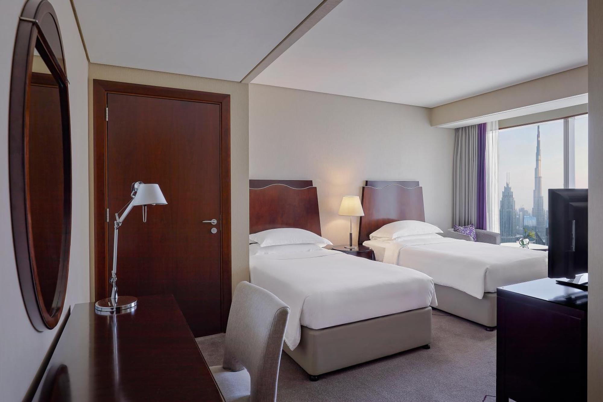 Burj Khalifa View Room Twin Beds