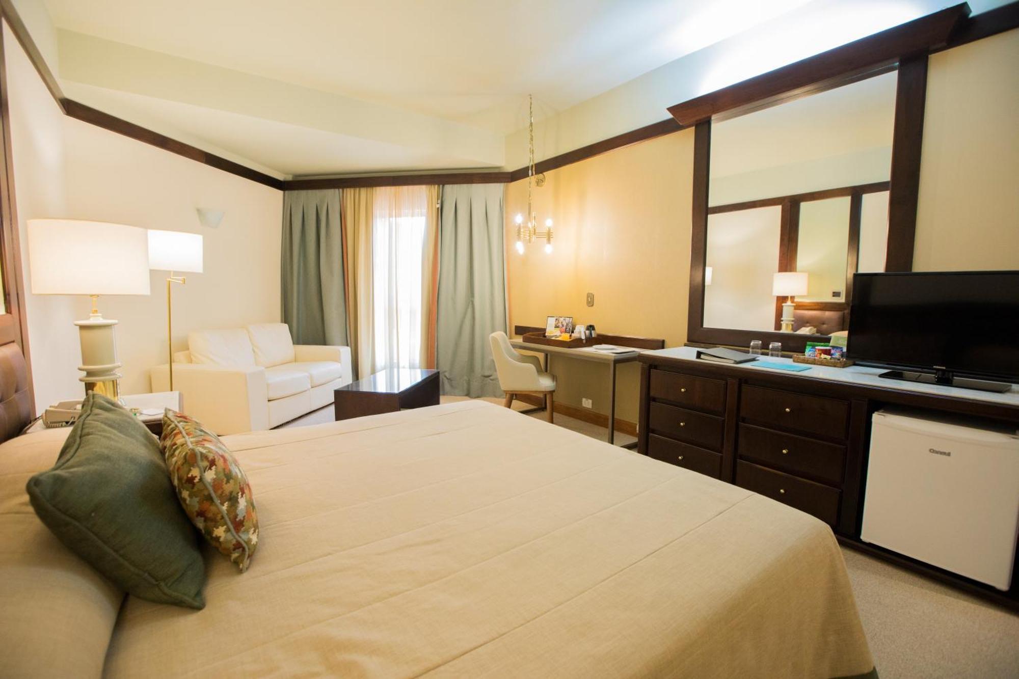 Quarto Duplo Queen Premium