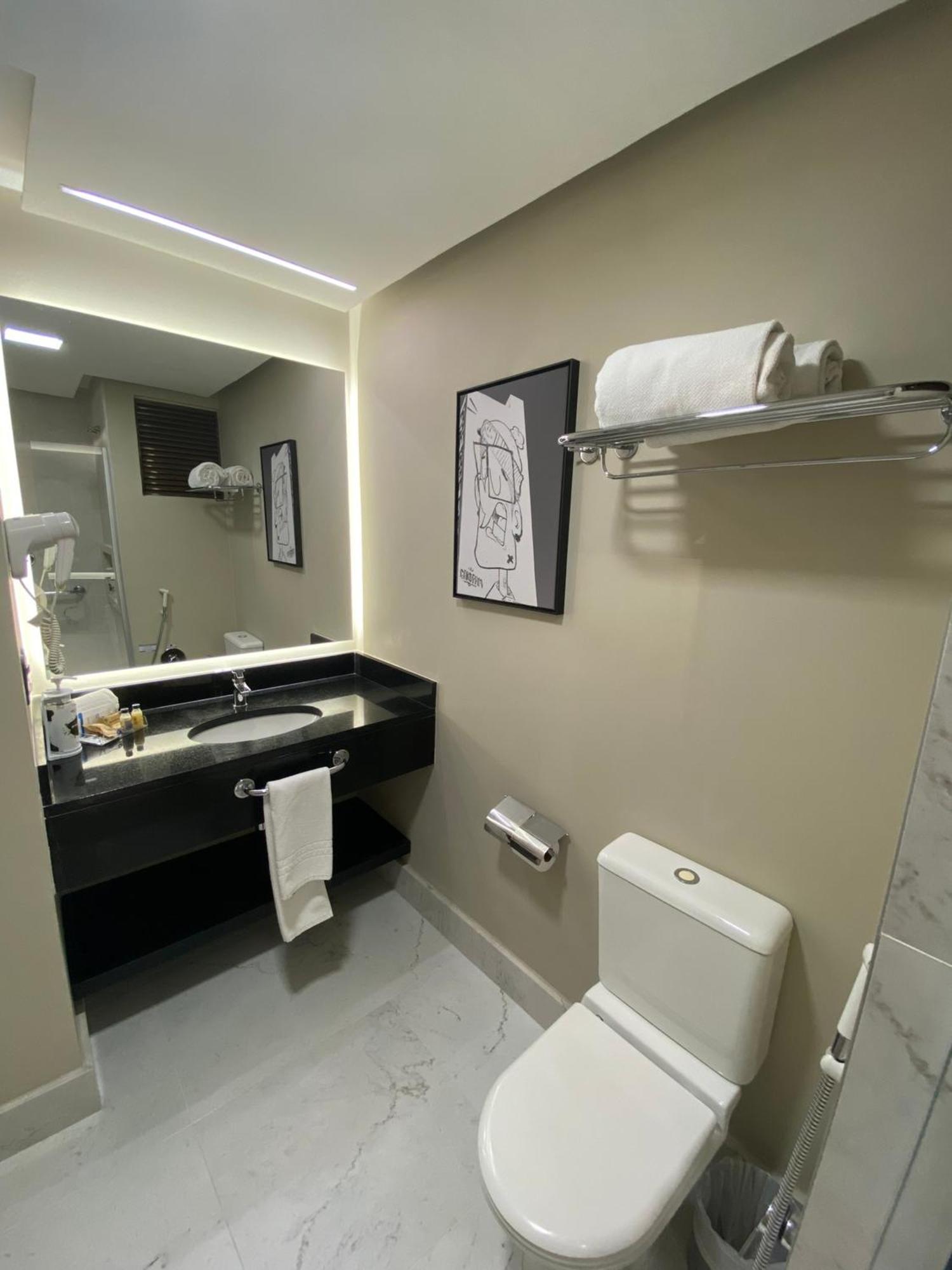 Quarto com Cama King-size