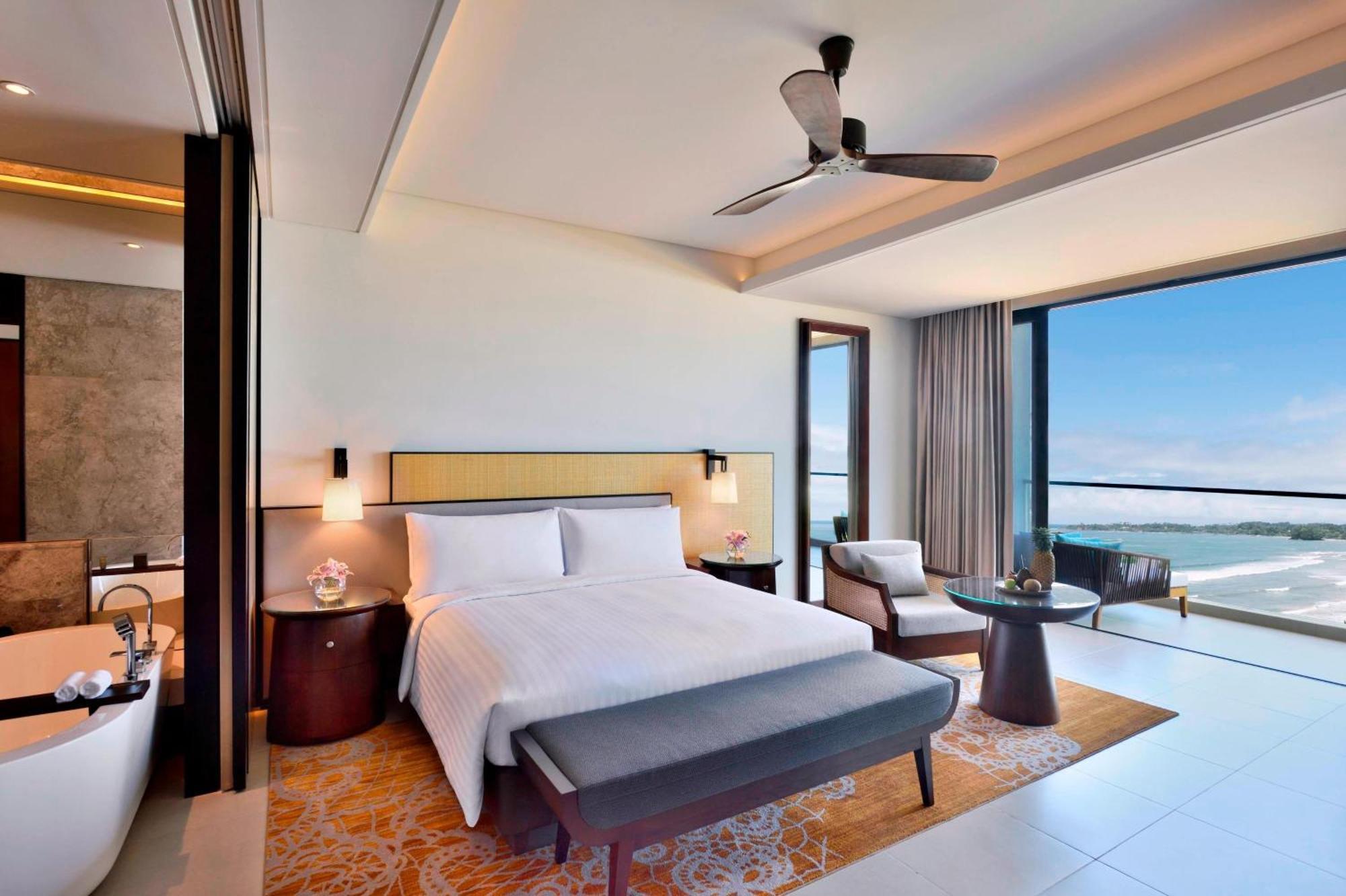Ocean Vista King Suite with Ocean View