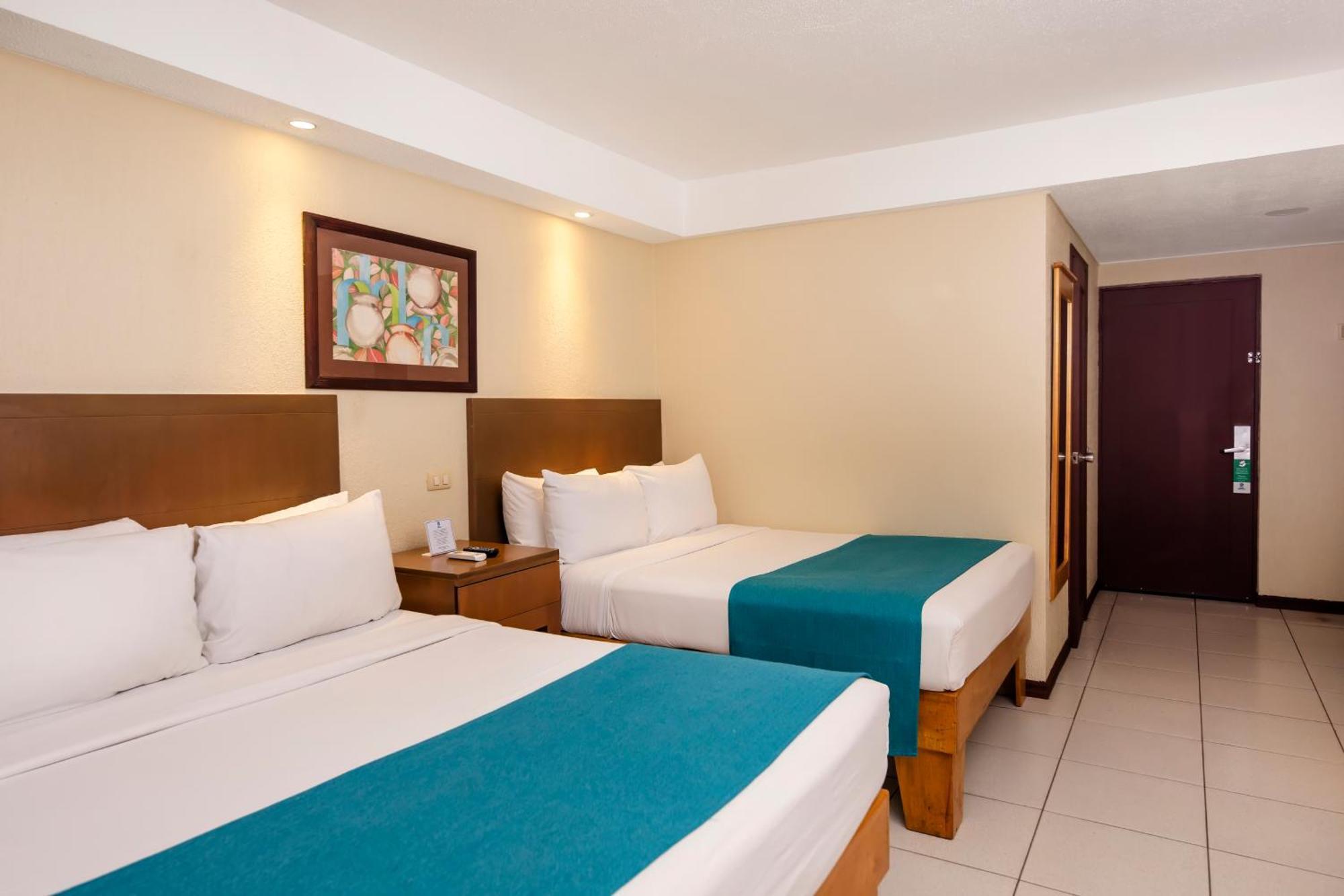 Double Room with Two Double Beds and Garden View - Non-Smoking