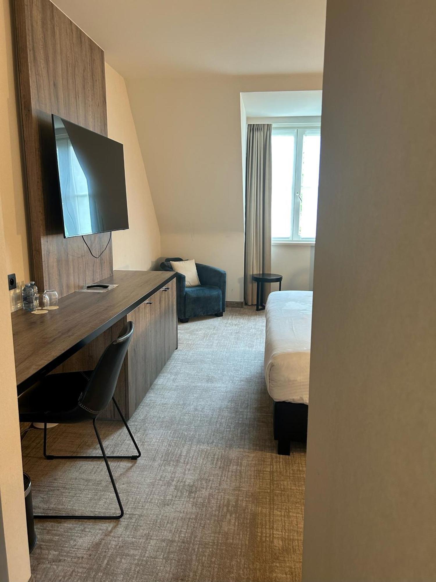 Comfort King Room