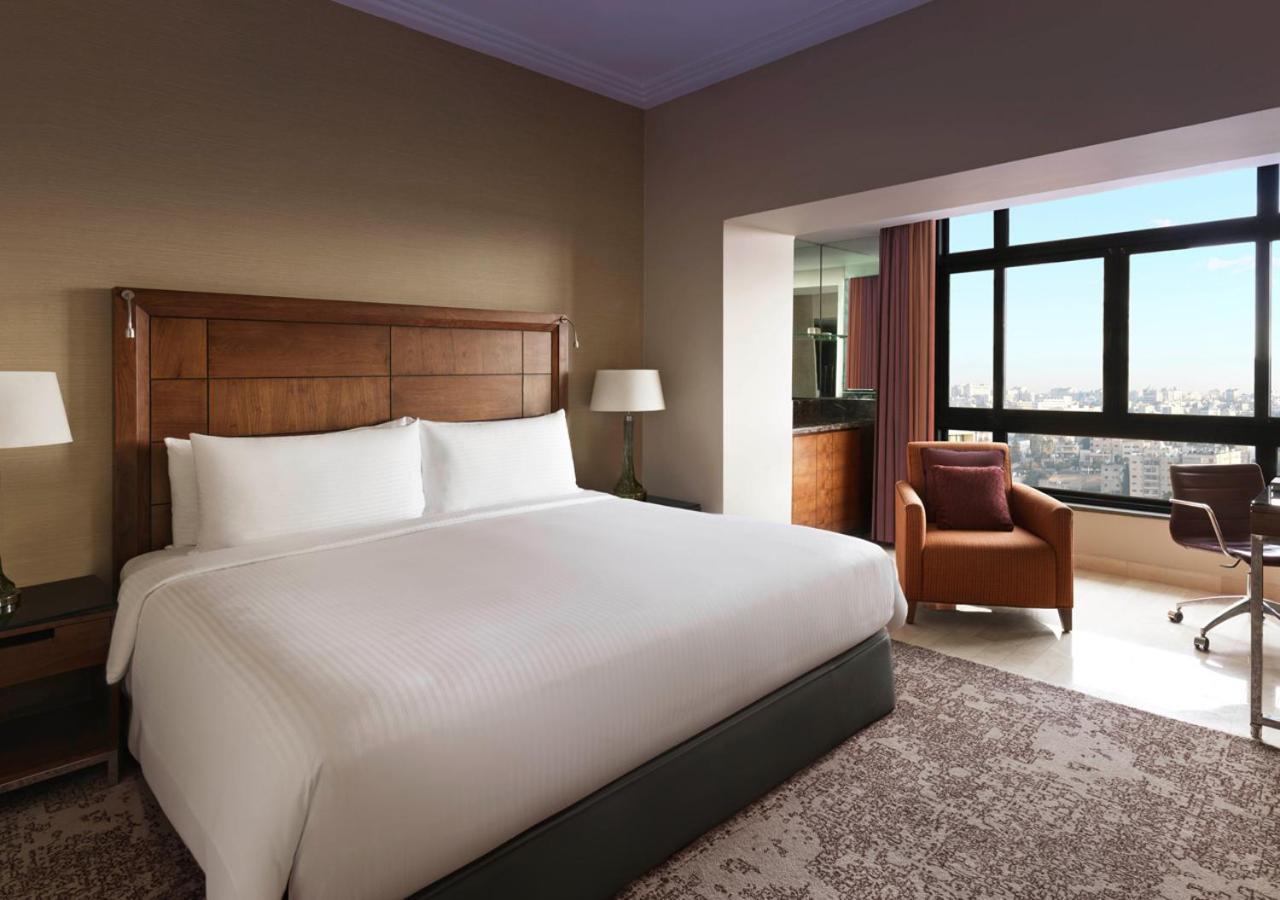 King Club Room
