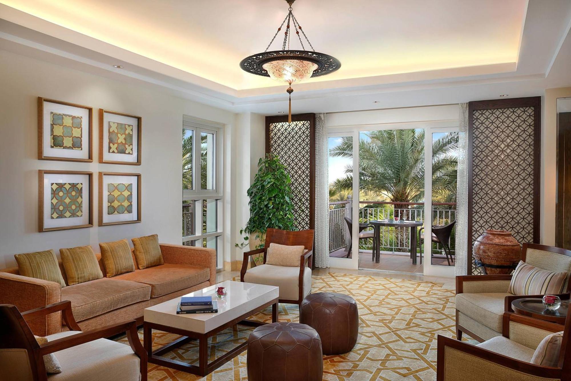 One Bedroom Club Suite 1 King Bed Club Lounge Access 5 Culinary Presentations Including Flowing Beverages,1615382532:JPEG