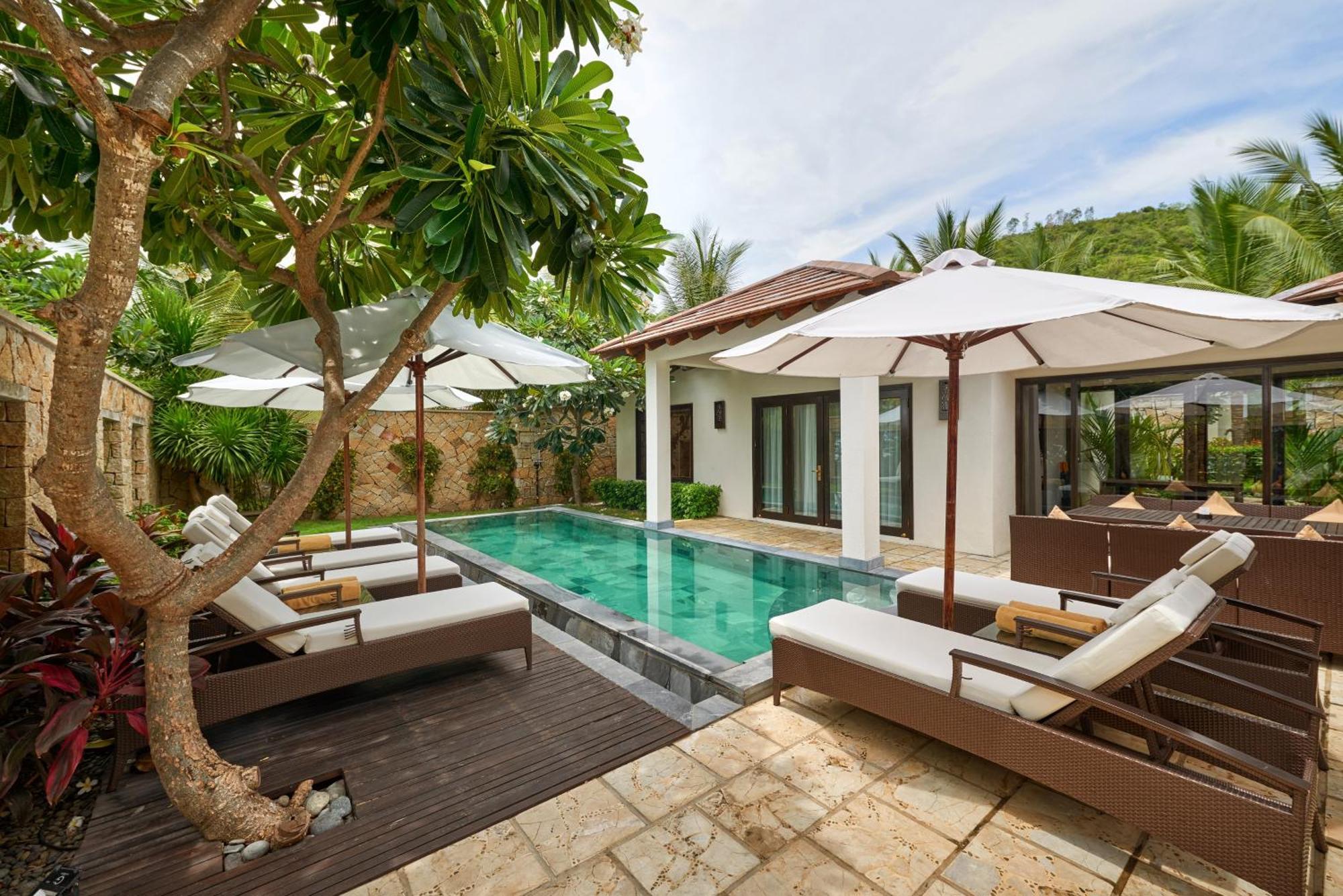 Poolvilla mit 3 Schlafzimmern und Meerblick