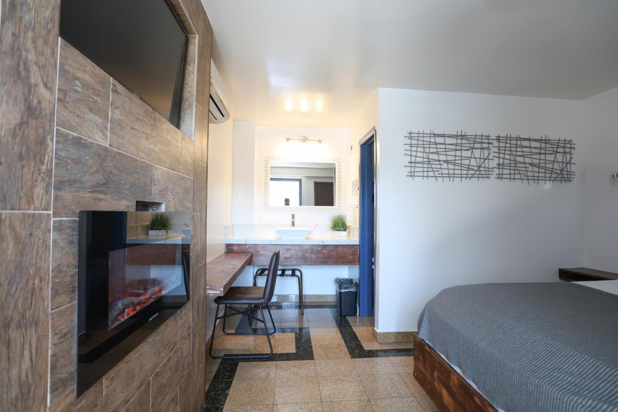 Superior Queen Room