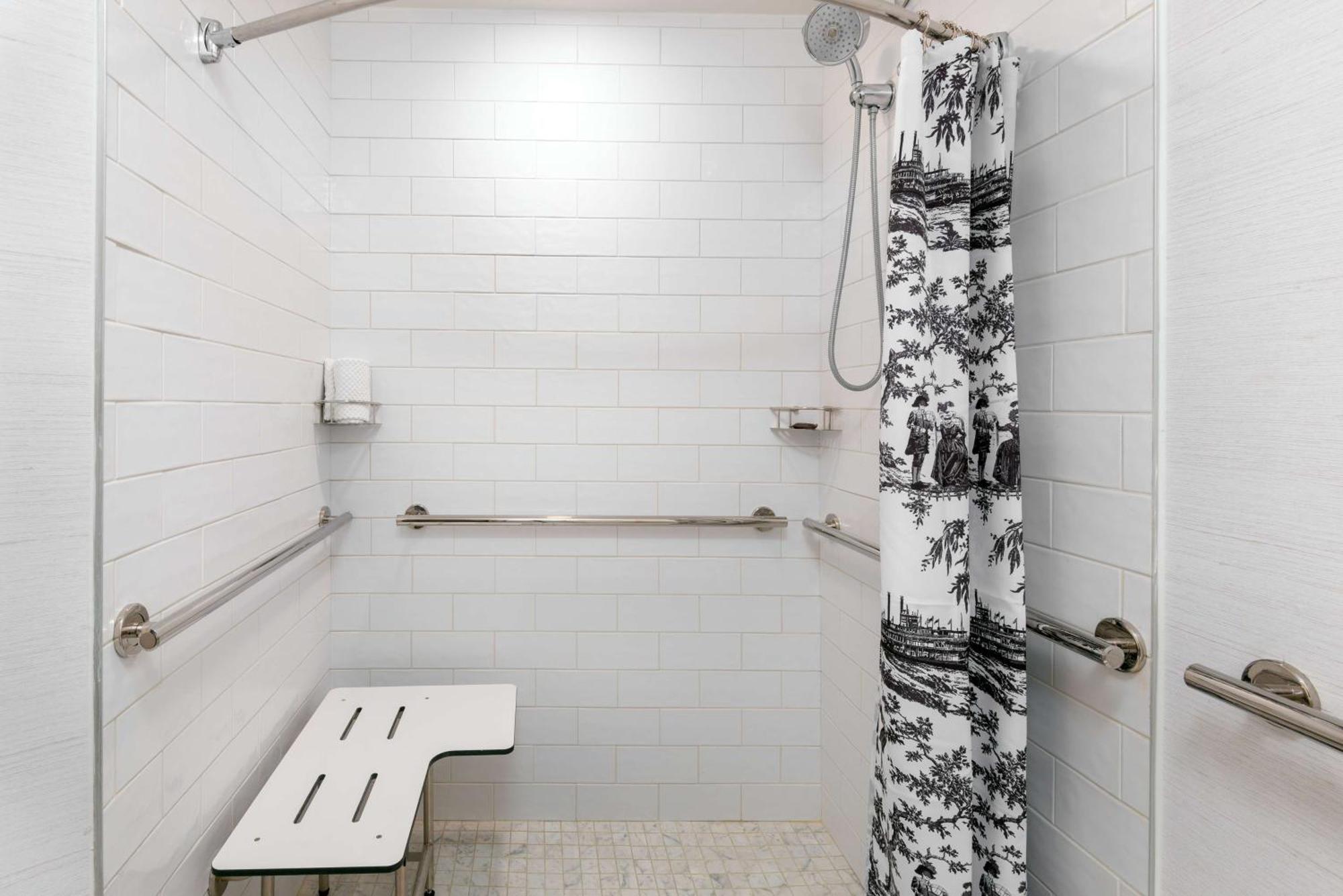 Standard King Room with Roll In Shower - Disability Access