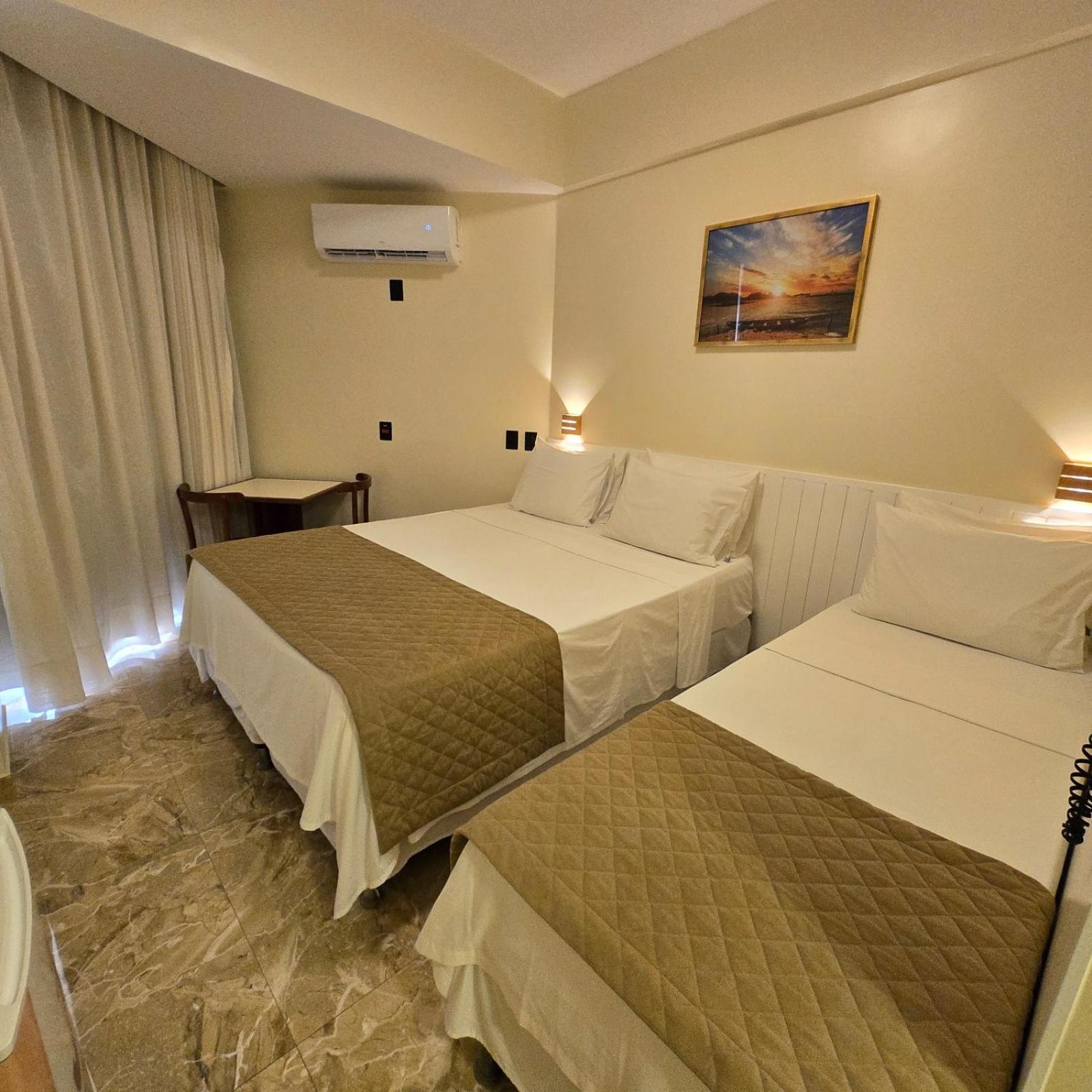 Quarto Duplo Deluxe com Varanda e Vista do Mar