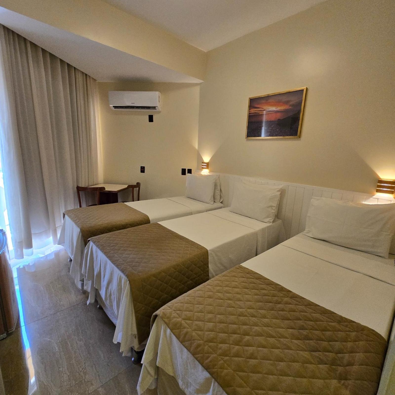 Quarto Triplo Standard