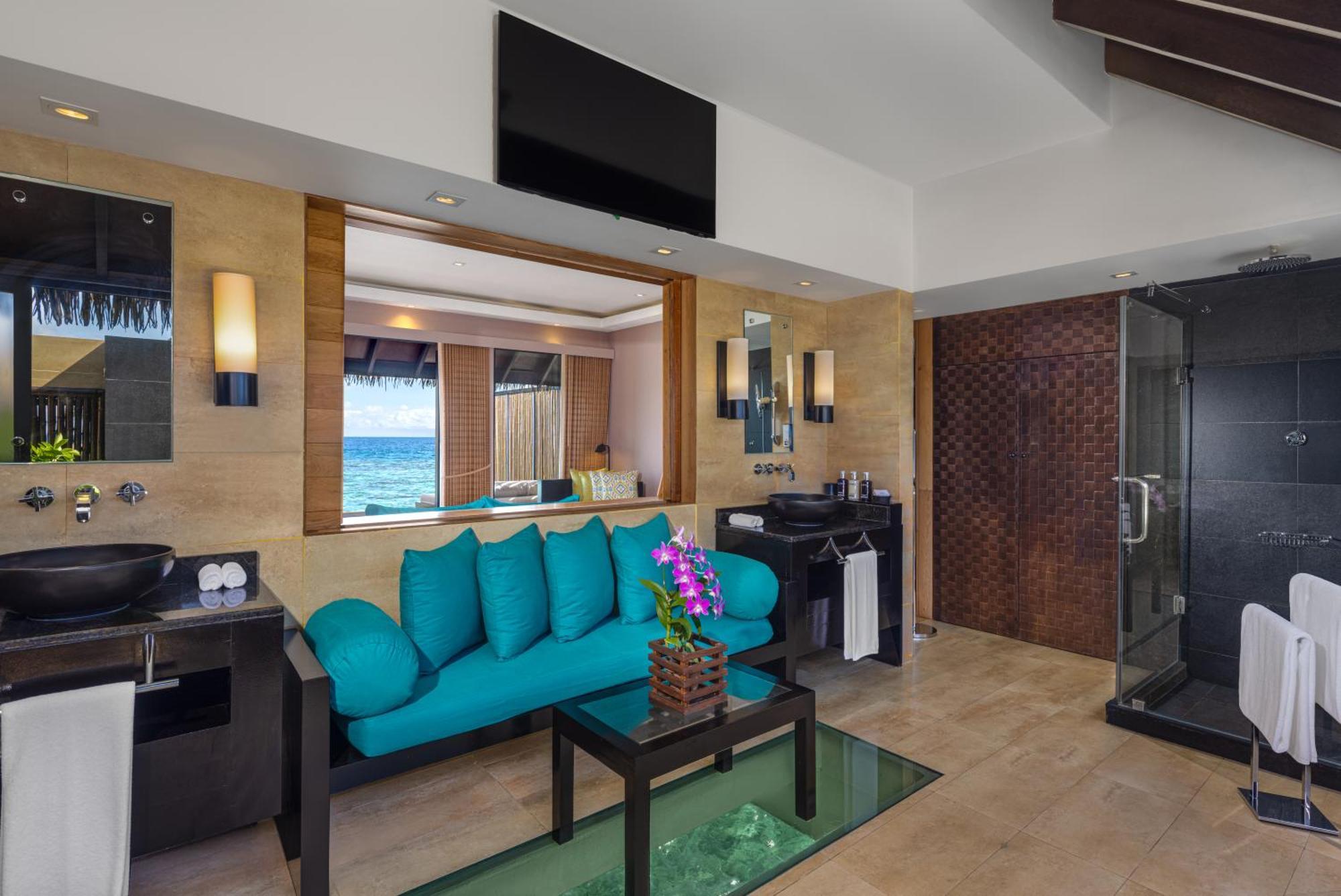 Sunrise Water Villa Private Pool & Jacuzzi