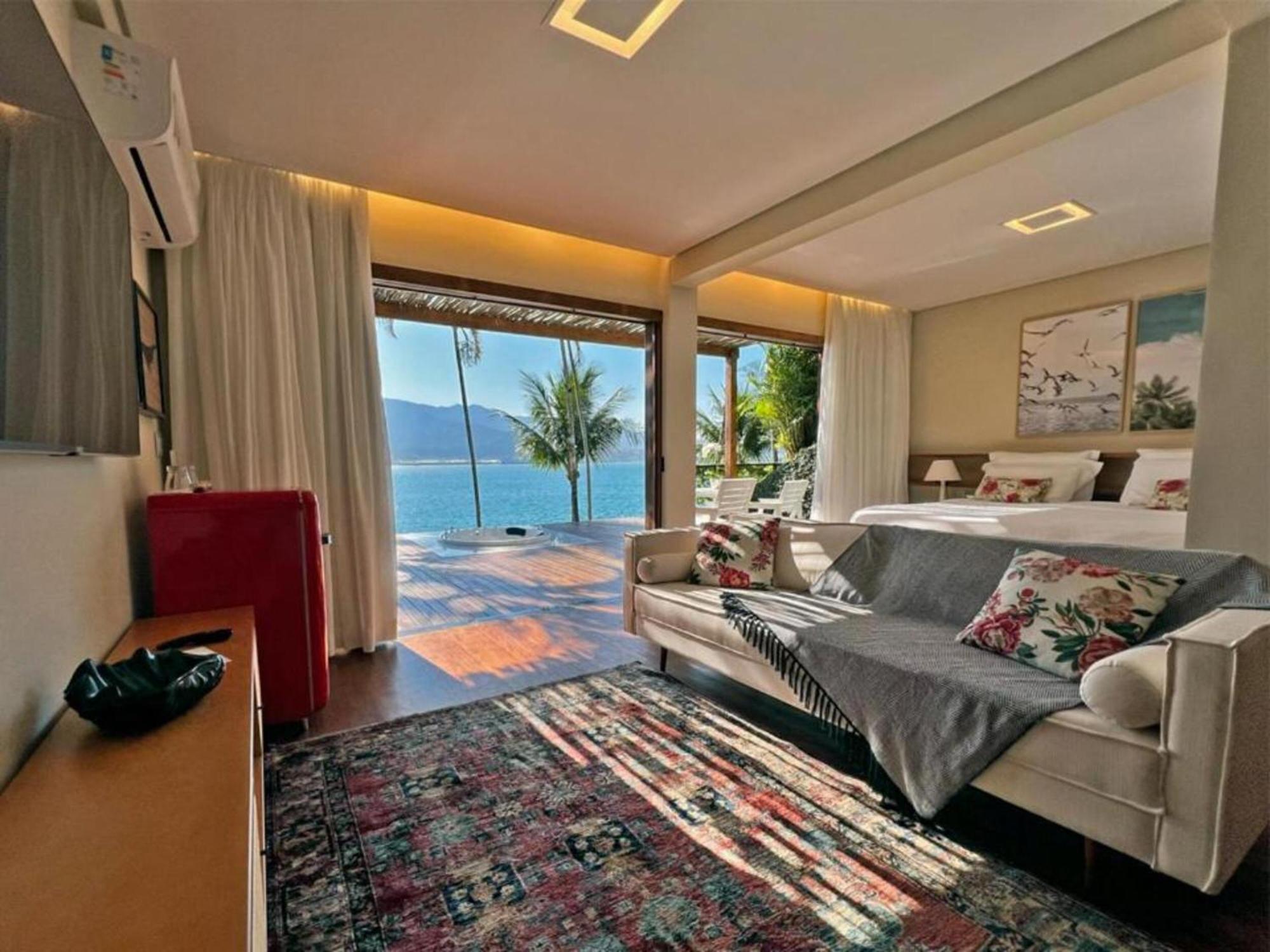 Suíte King com Vista para o Mar
