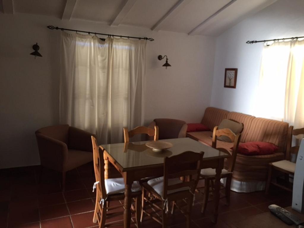 Two-Bedroom House,162746253:JPEG