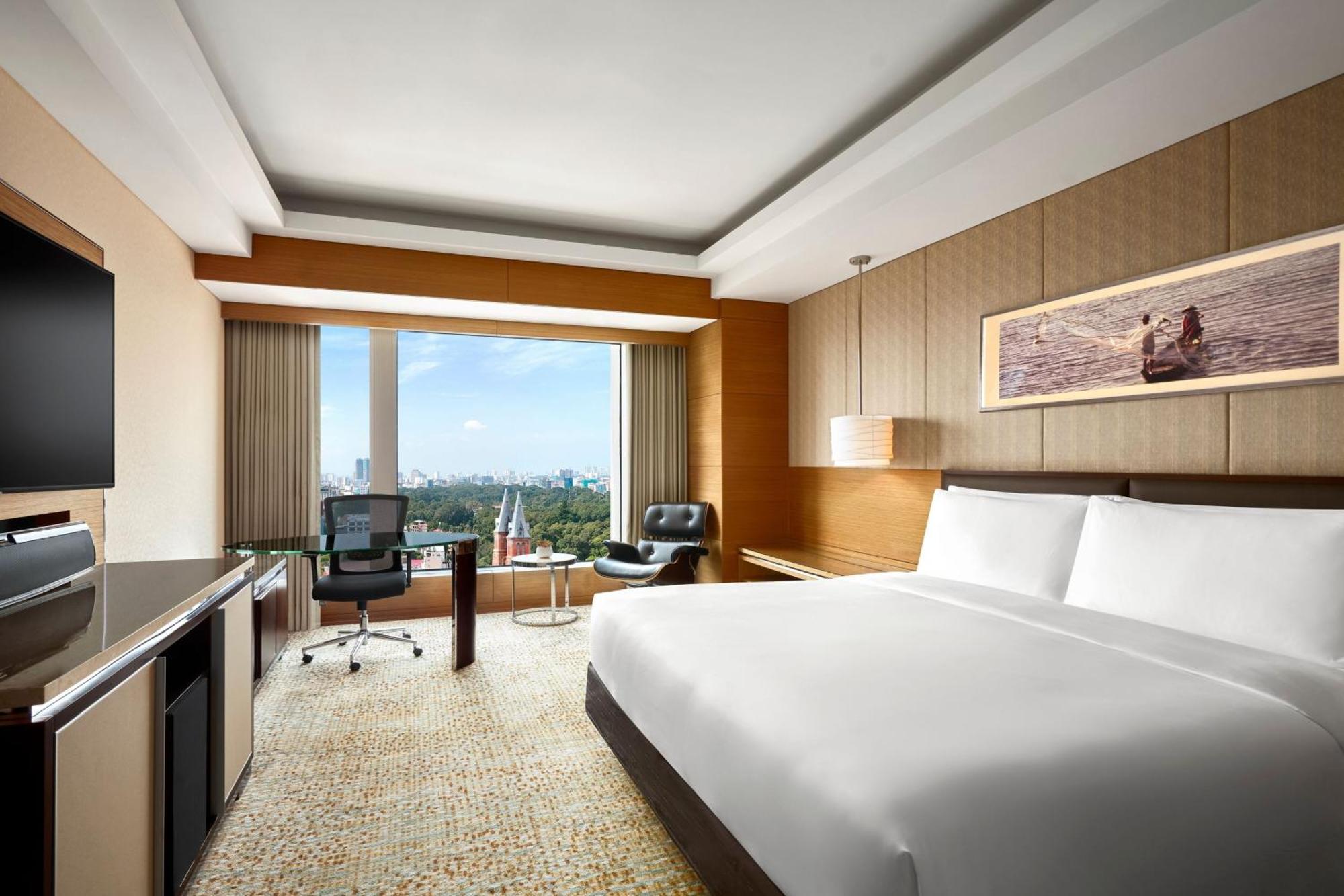Executive King Room with Lounge Access
