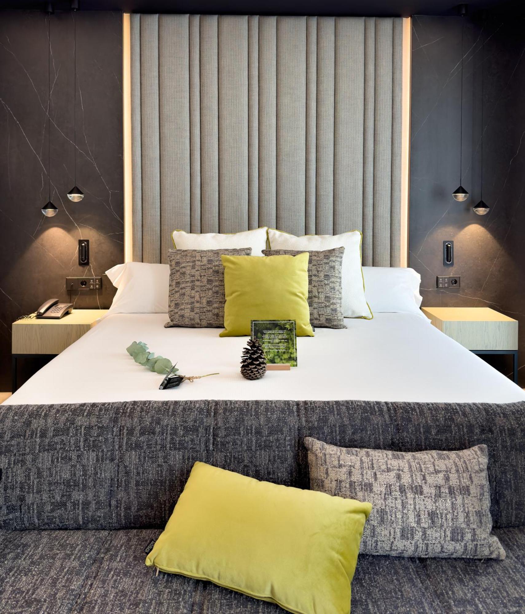 Exterior Superior Double or Twin Room Aduana Street