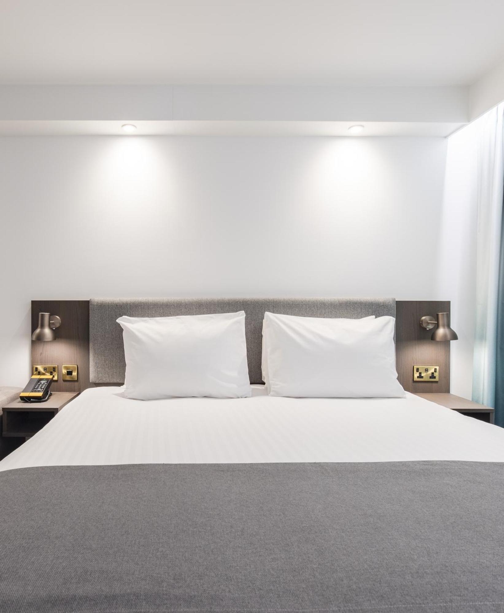 Standard King Room - Accessible