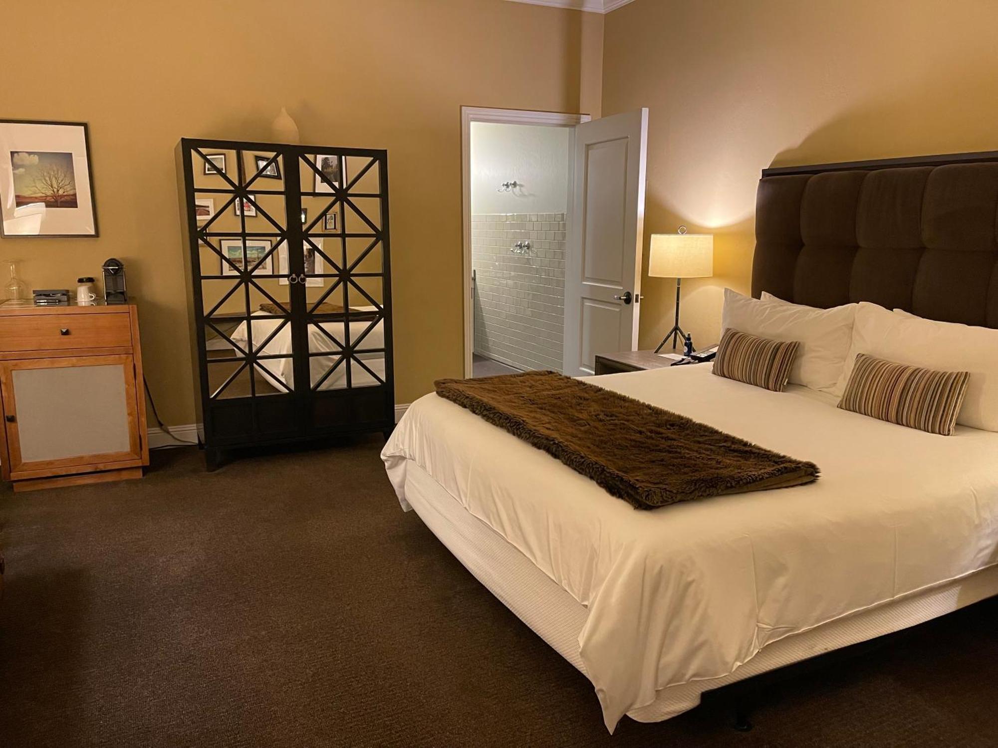 (ADA) Premium King Room