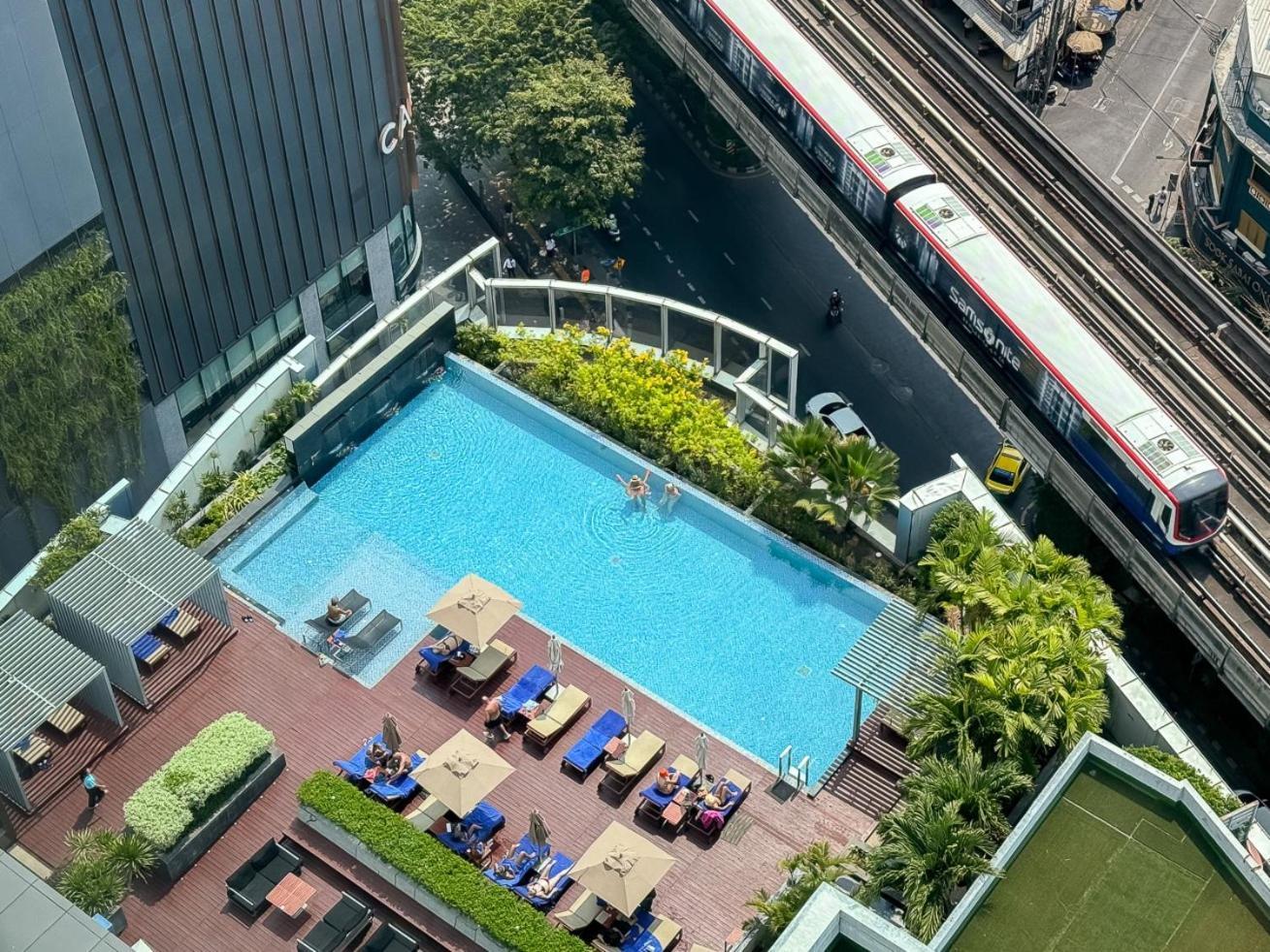 Deluxe Zimmer mit Poolblick