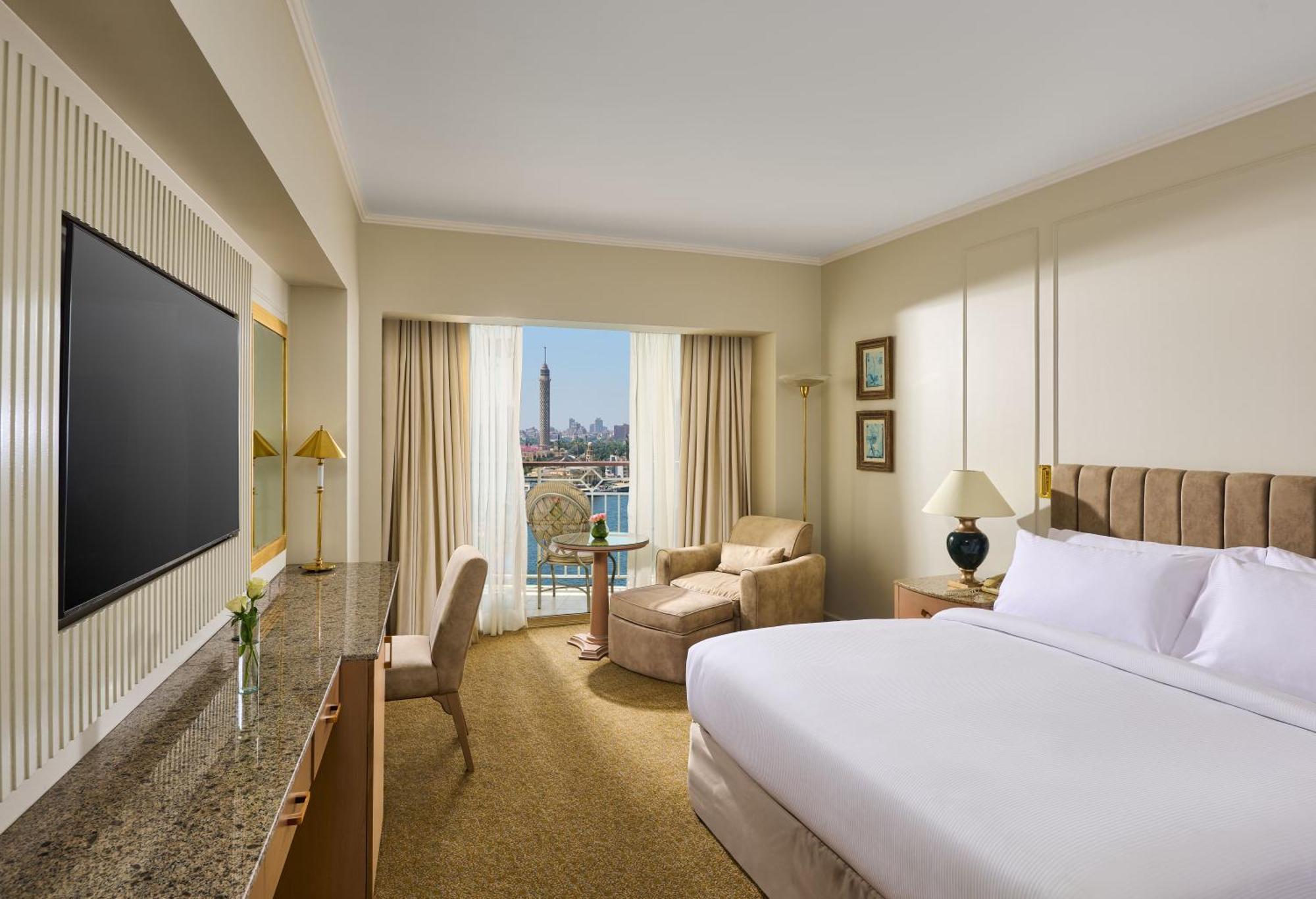 King Guest Room with Nile View - High Floor