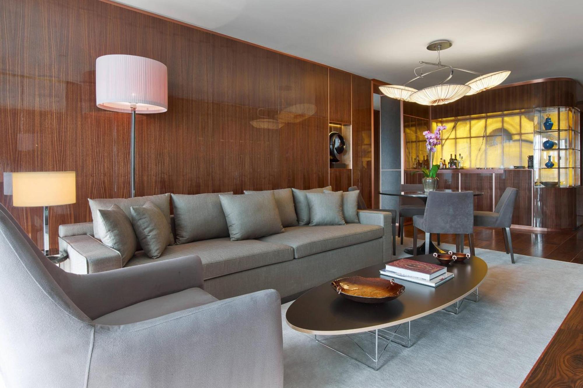 Empire Suite Macka Park View St Regis Butler Service