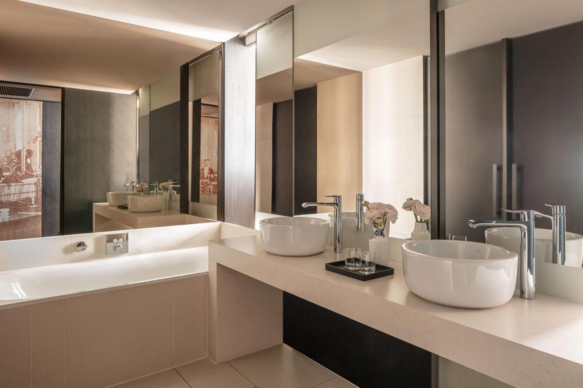 Chambre Exécutive - Vue sur Barres