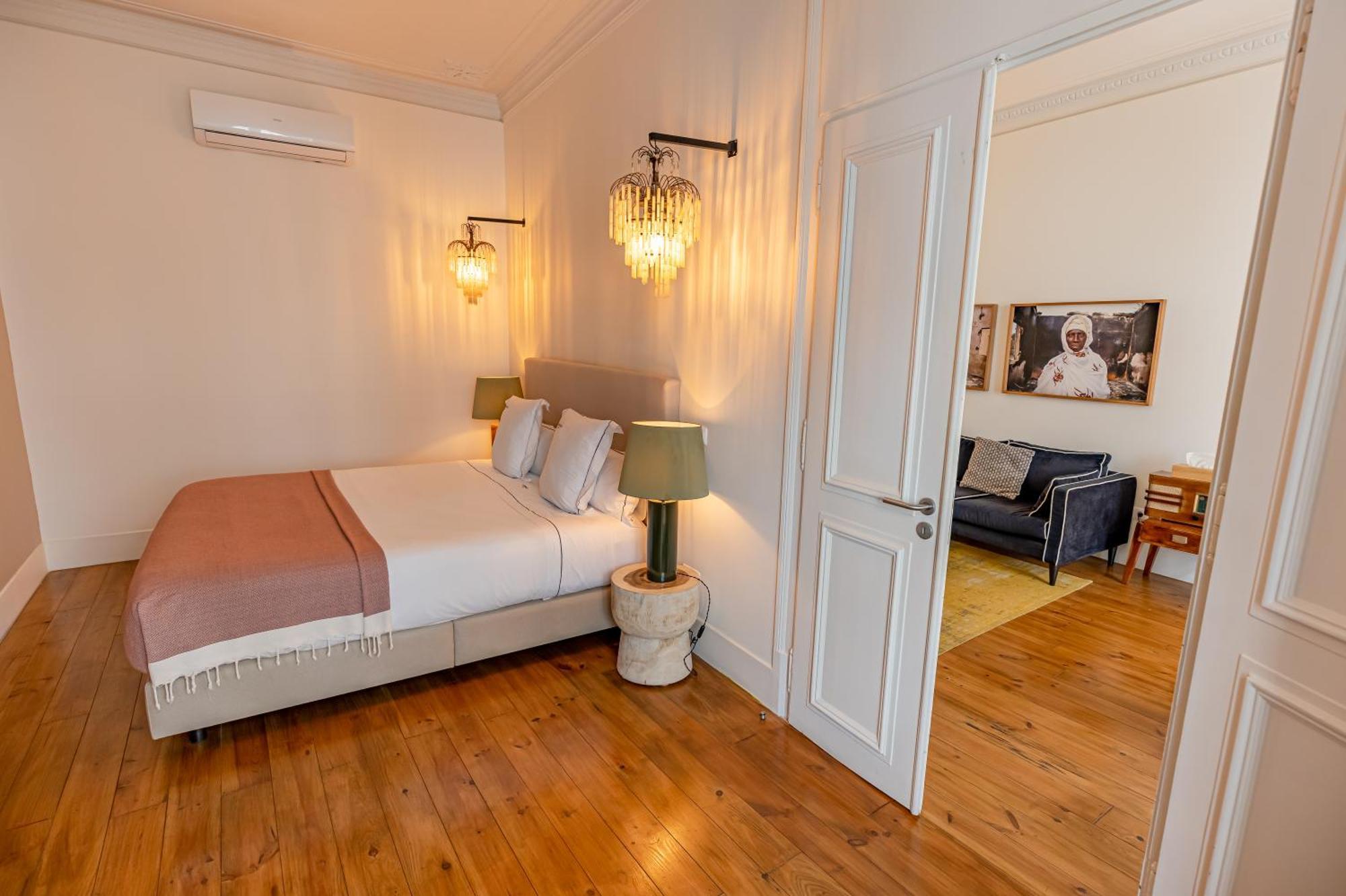 Deluxe Suite,1672612805:JPEG