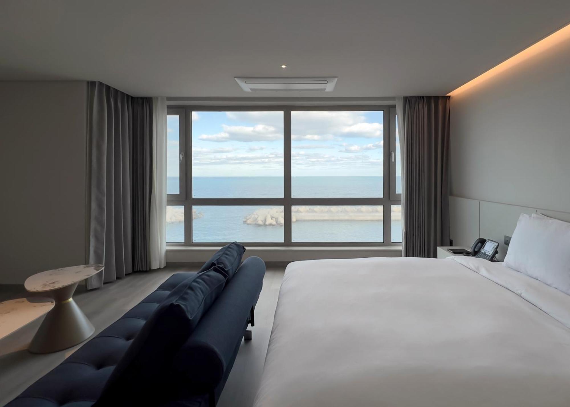 Superior Family Double Room with Ocean View