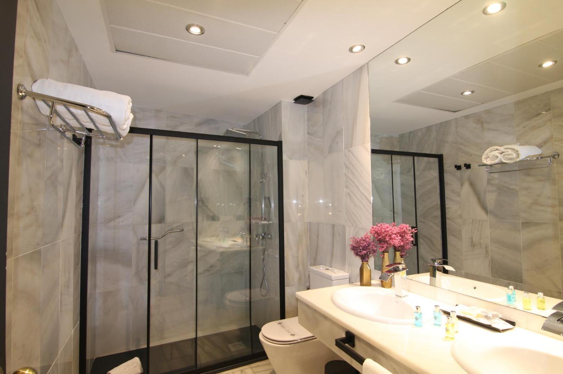 Junior Suite,1729989564:JPEG