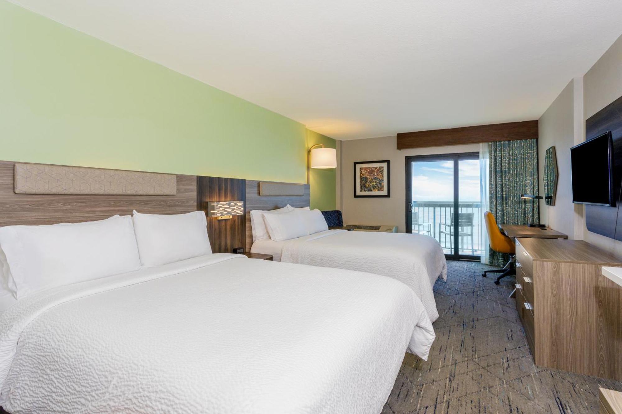 Queen Room Two Queen Beds Oceanfront Non-Smoking,1439432716:JPEG