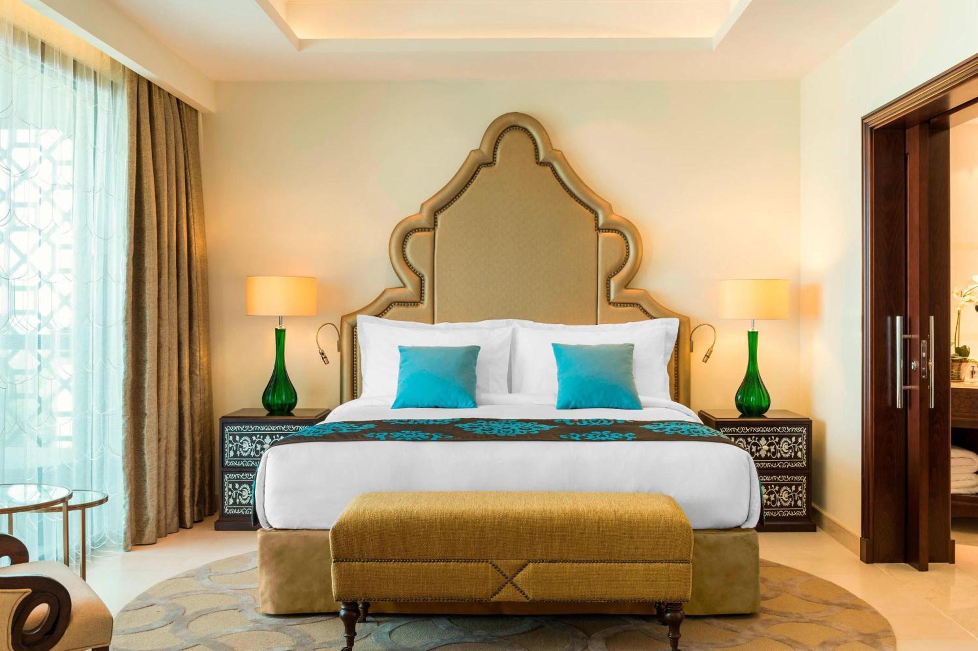 Al Dana Suite Sea View 1 Bedroom Suite 1 King Balcony,1641029411:JPEG