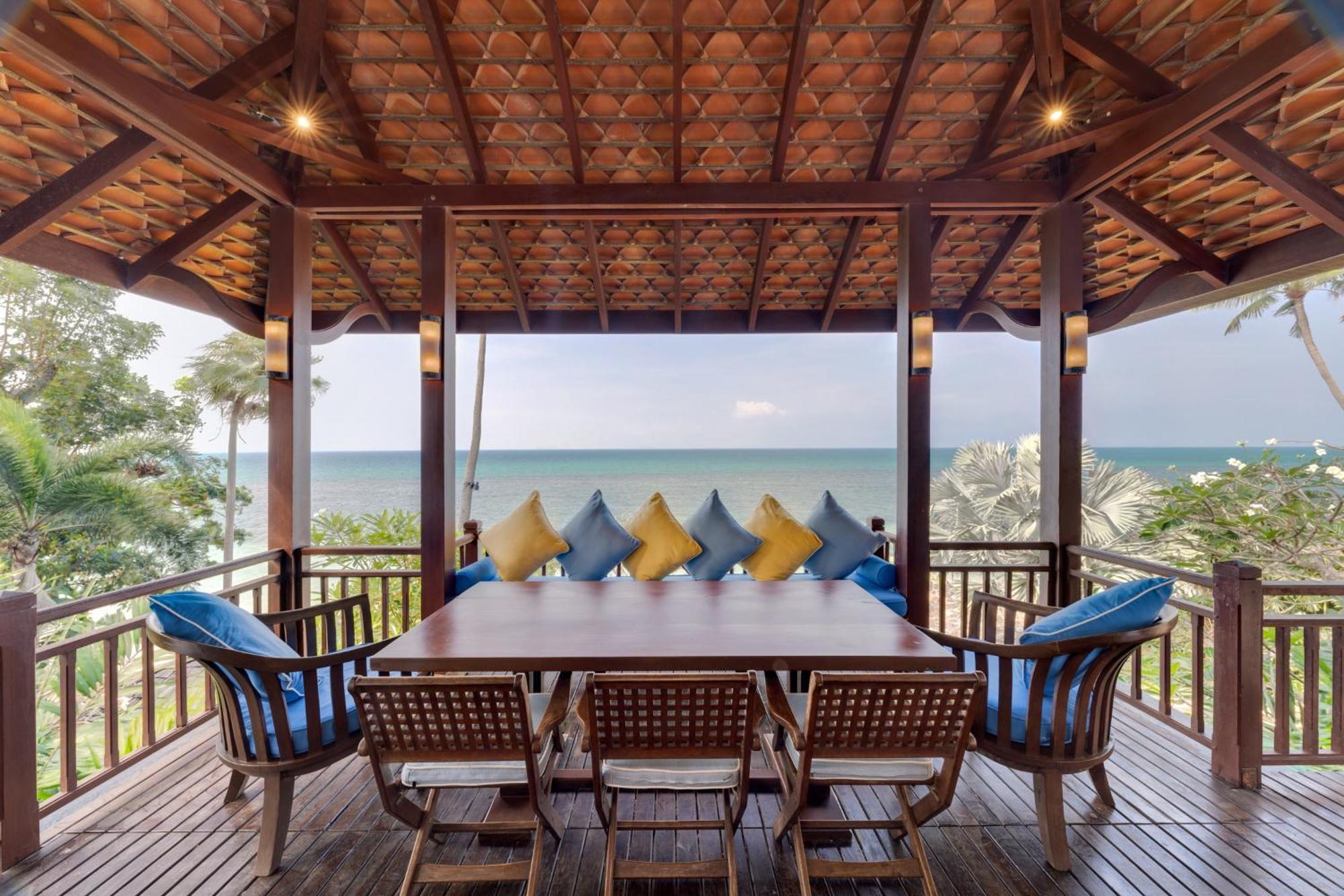 Three Bedroom Oceanfront Pool Residence,1643761279:JPEG