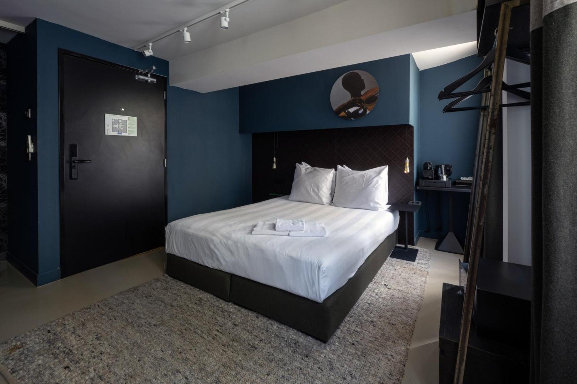 Semi Souterrain Double Room Airco