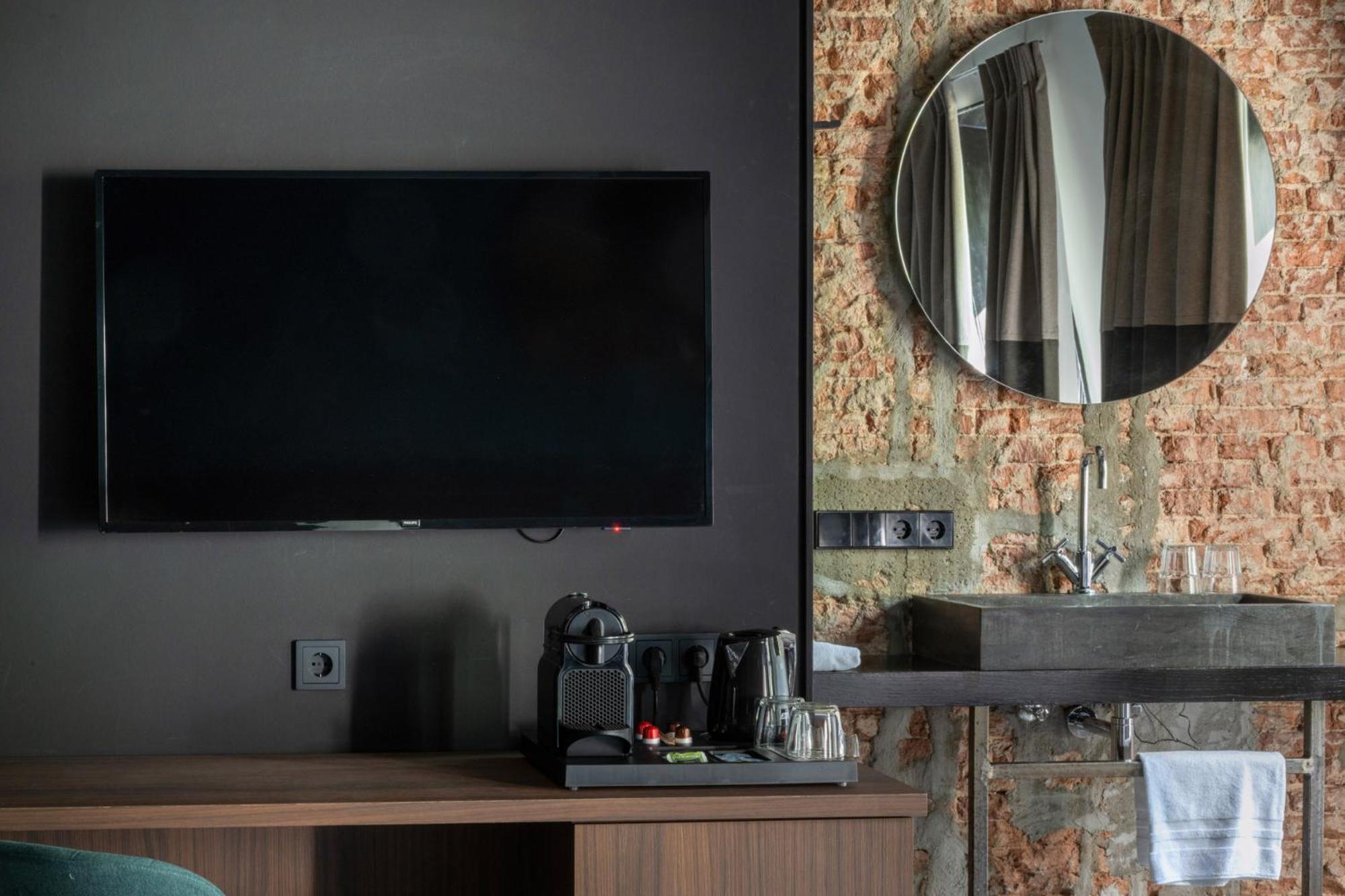 Superior Double Room Air Conditioning