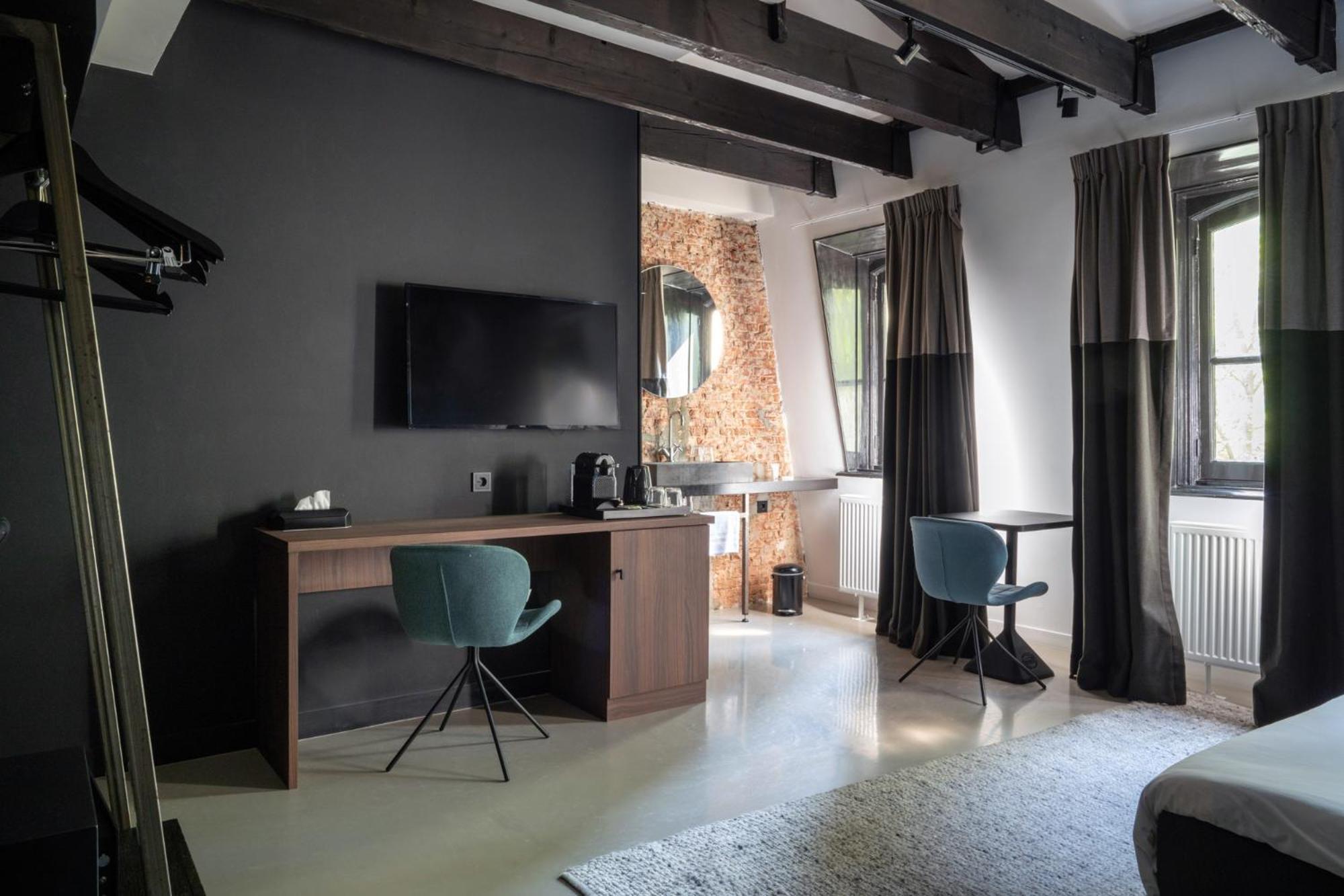 Superior Double Room Air Conditioning