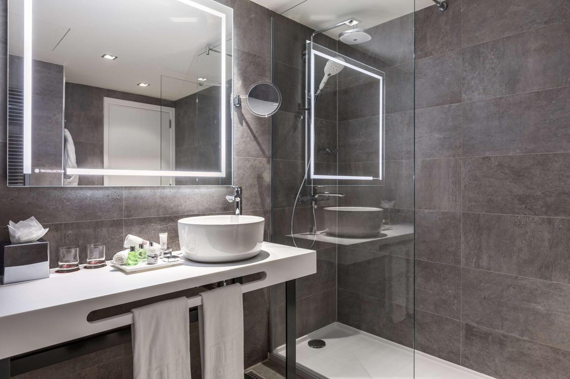 Premium Double or Twin Room View