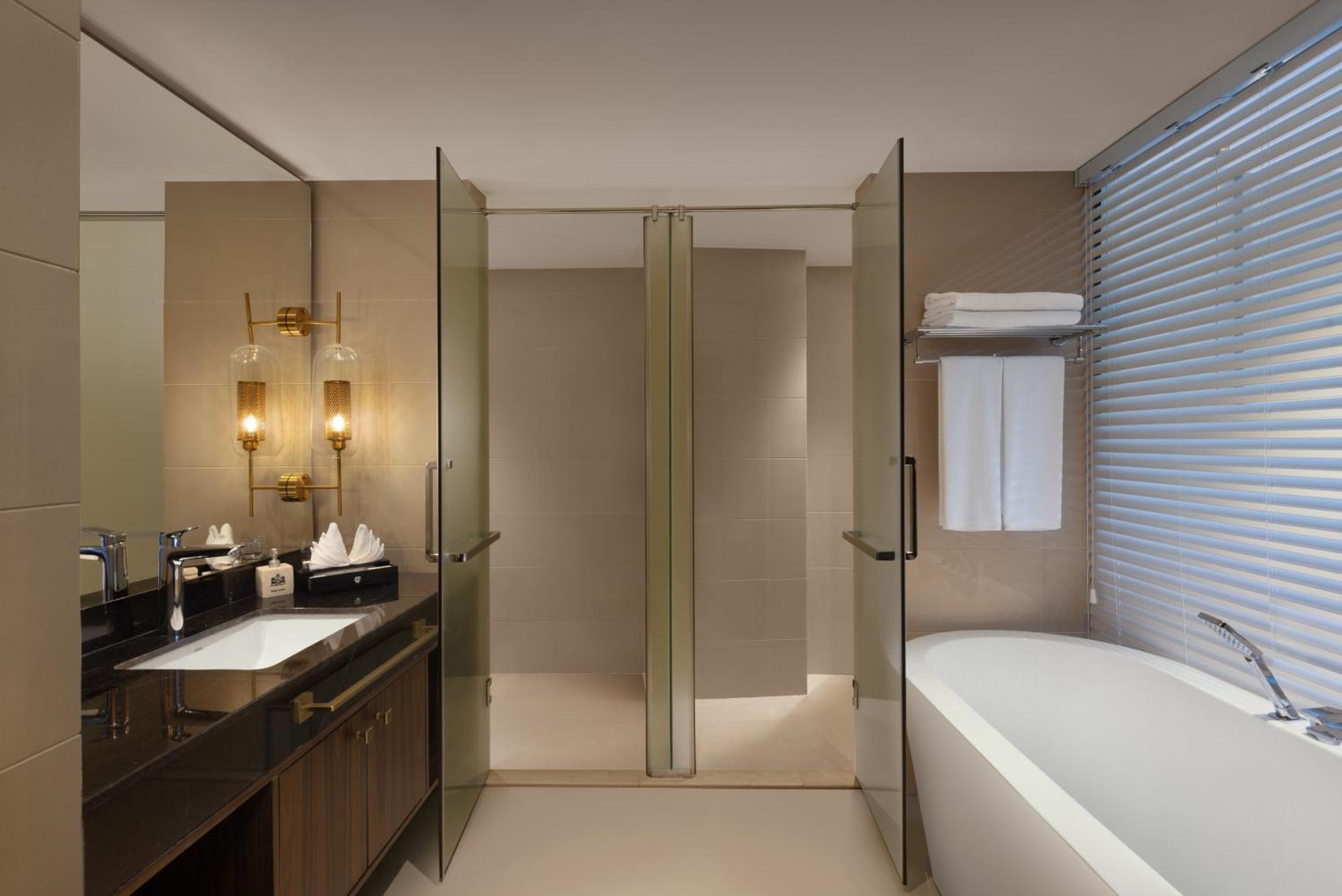 EXECUTIVE KING OR TWIN ROOM