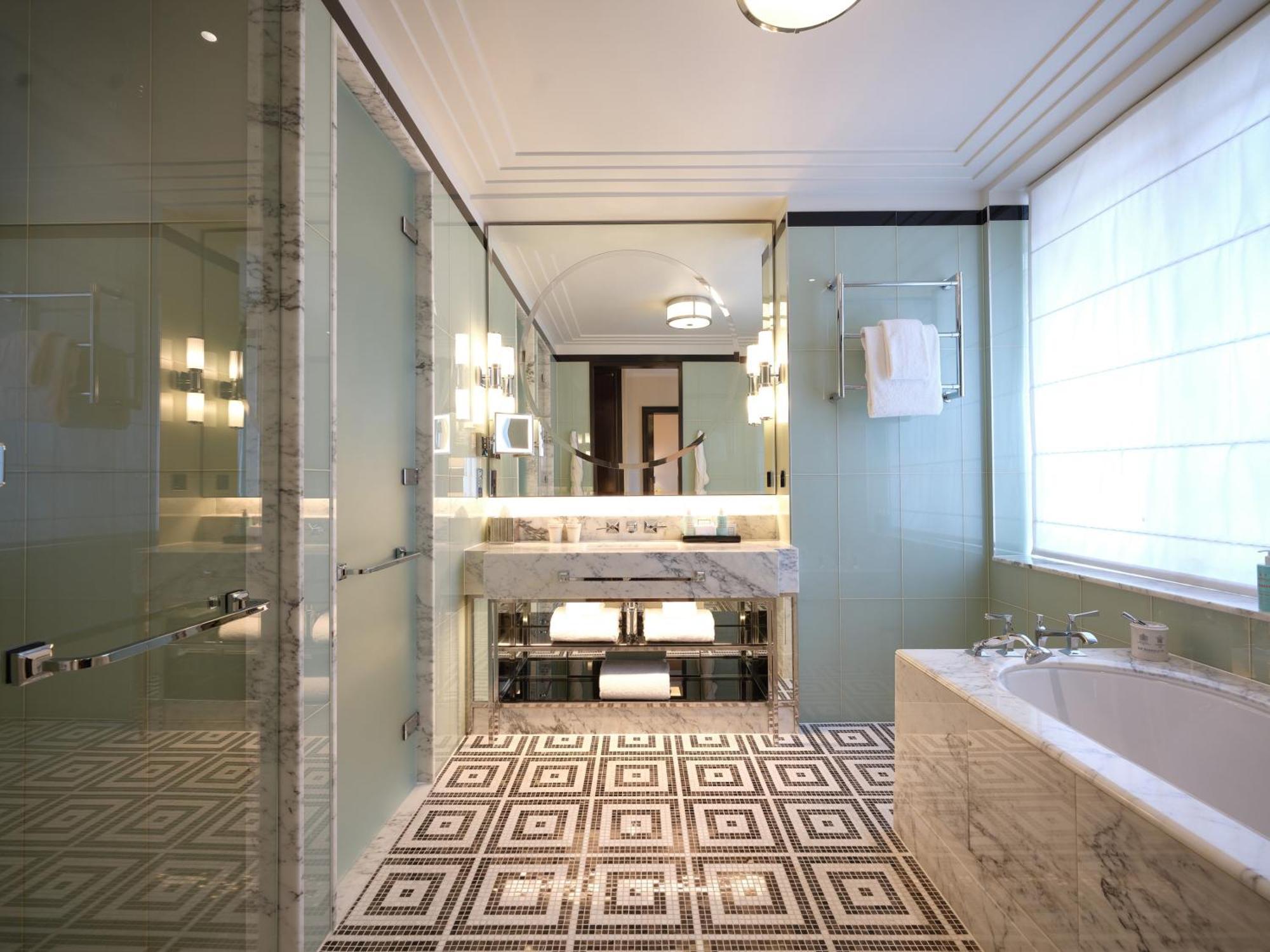 Premier King Room