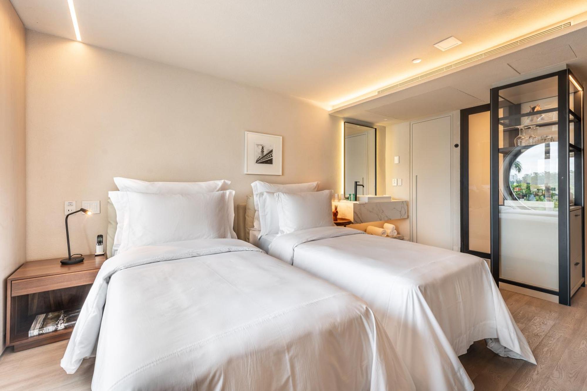 Quarto Deluxe com 2 Camas de Solteiro