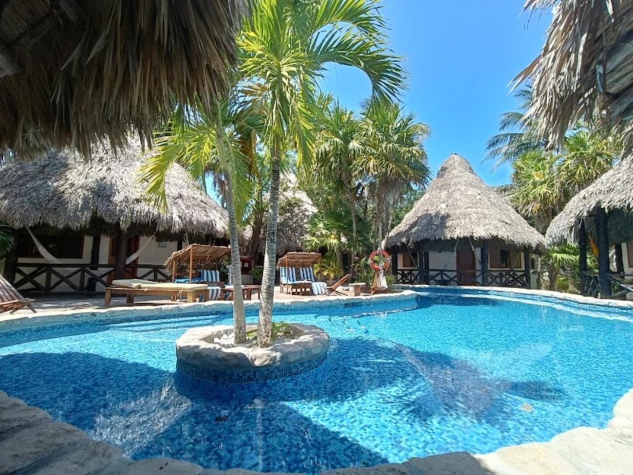 Bungalow Pool View