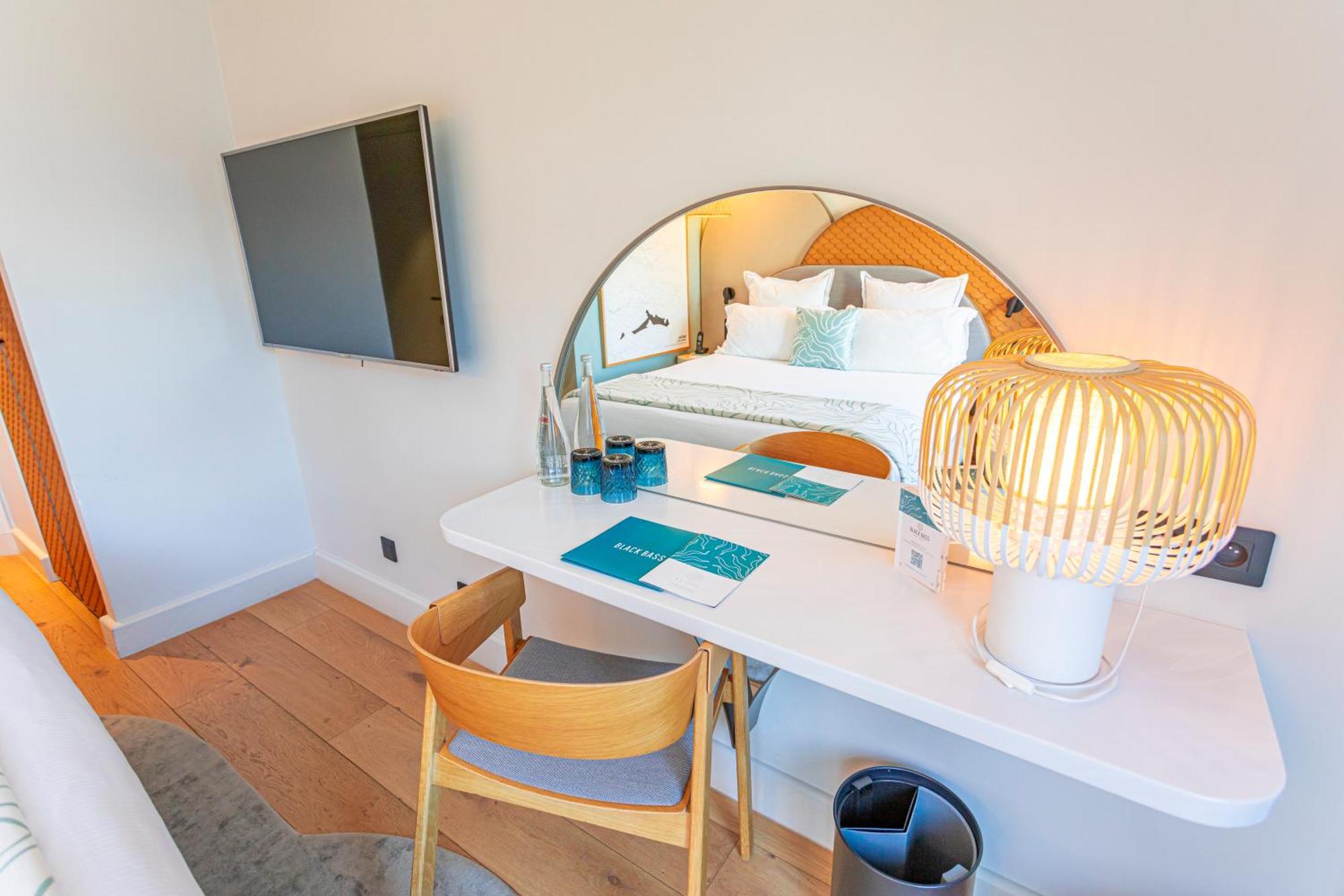 Small Double Room,1656176095:JPEG