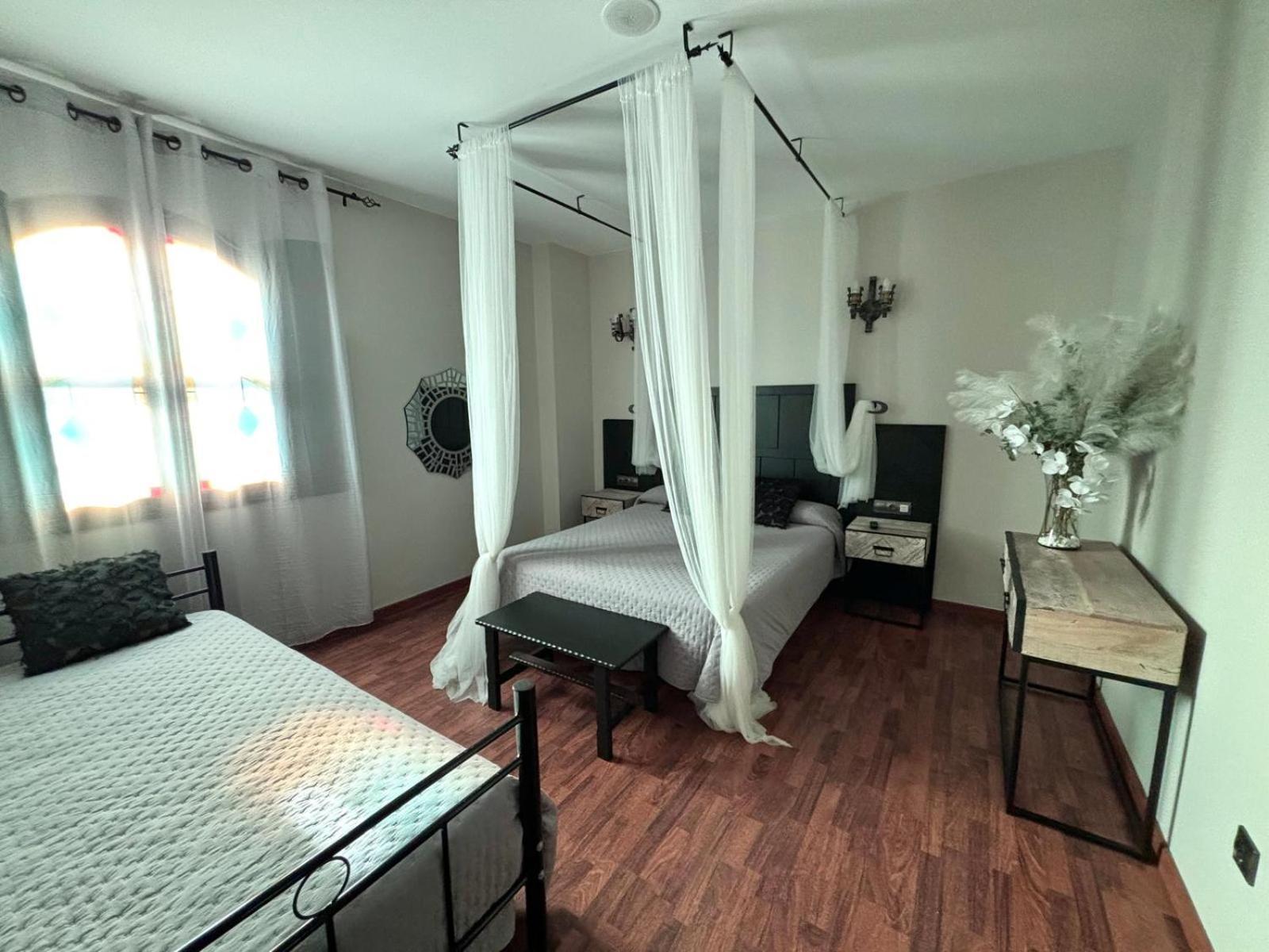 Triple Room,1605373145:JPEG
