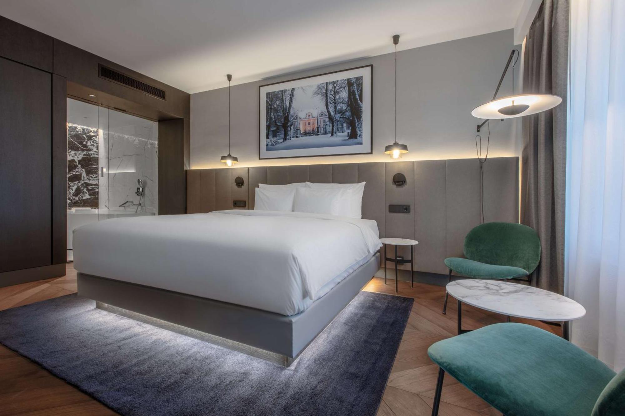 Suite with Old Town and Sea View