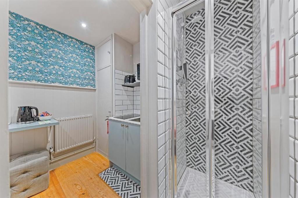 Small Single Room