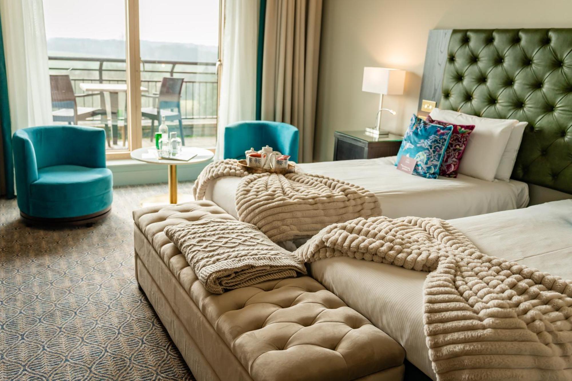 Club Twin Room